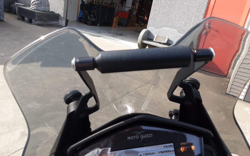 Moto Guzzi V85TT verde en vente chez Golden Bikes
