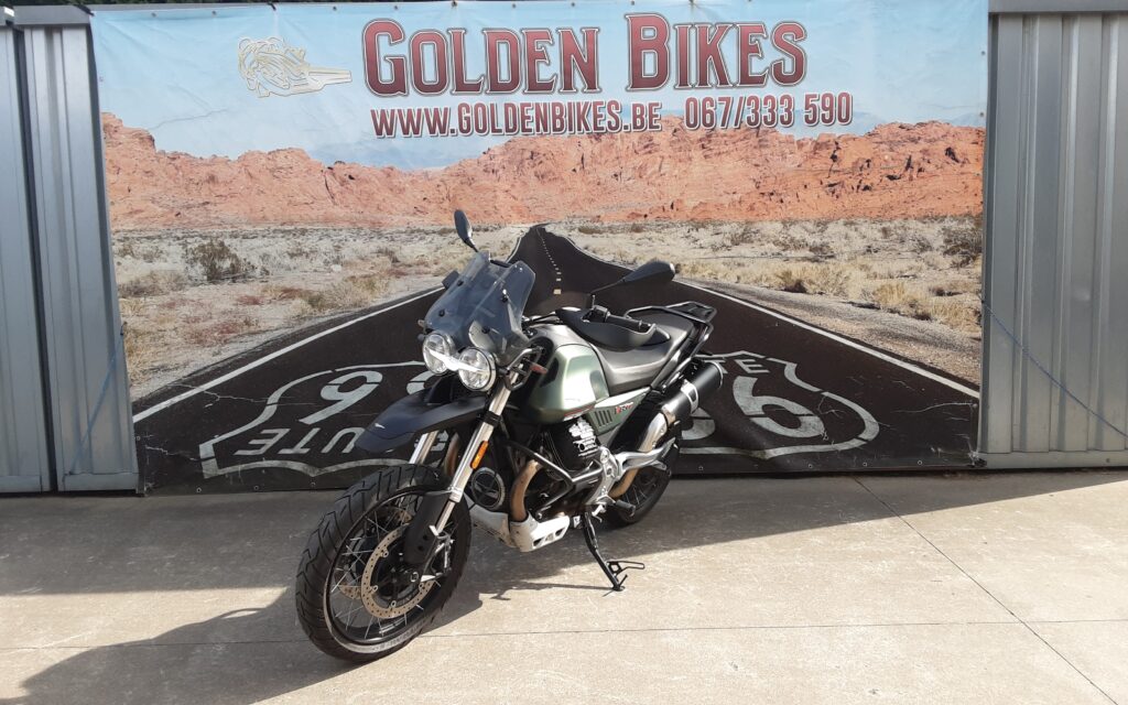 Moto Guzzi V85TT verde en vente chez Golden Bikes