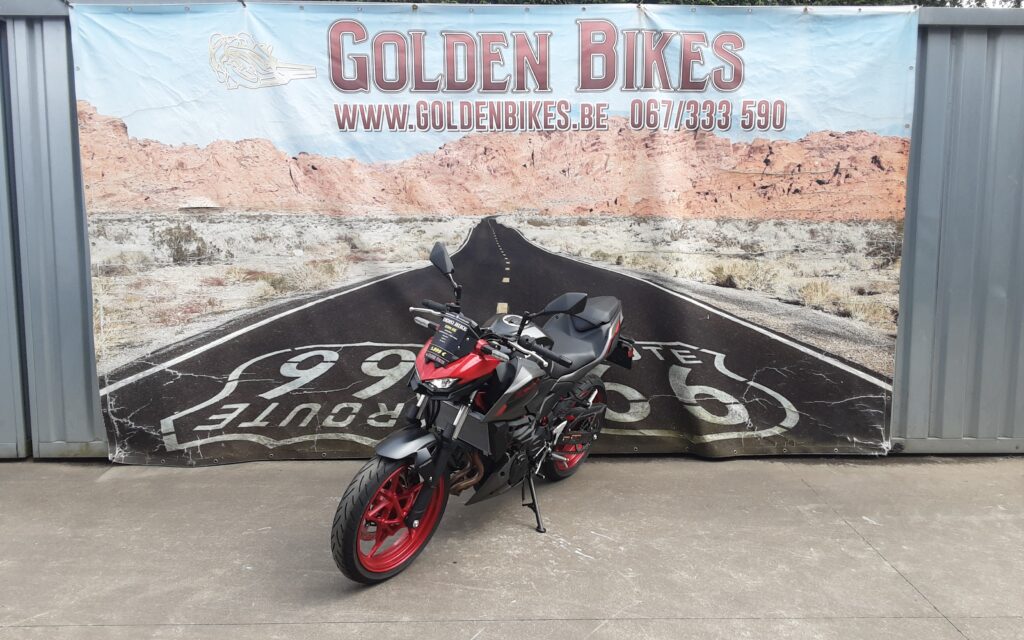 Kawasaki Z500 en vente chez Golden Bikes