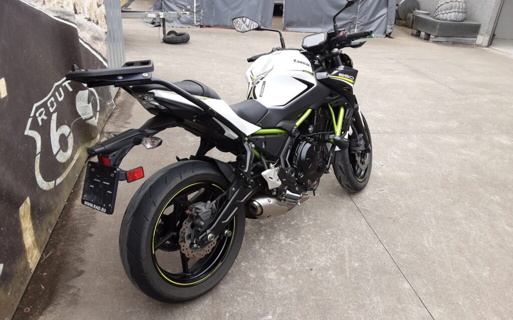 Kawasaki Z650 en vente chez Golden Bikes